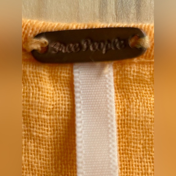 Free People | Yellow Boxy Tie Front Blouse
Size Medium - Picture 4 of 8